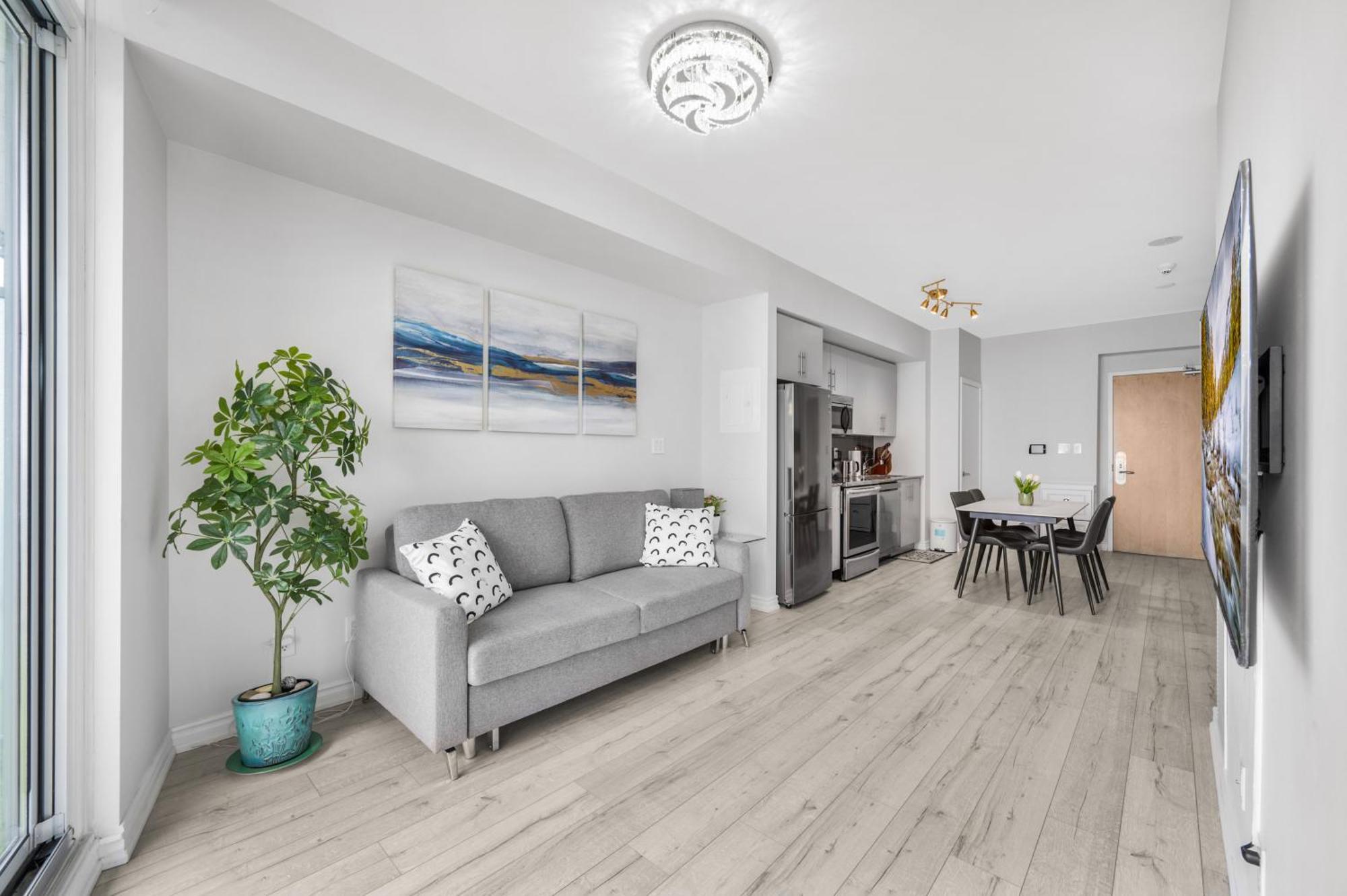 Luxury Downtown Toronto 2 Bedroom Suite With City And Lake Views And Free Parking Exterior photo